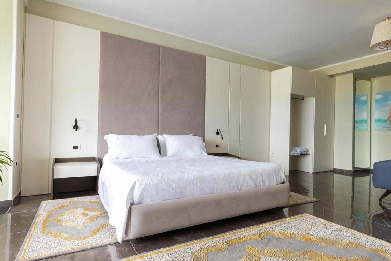 Hotel Pirro Влёра Экстерьер фото