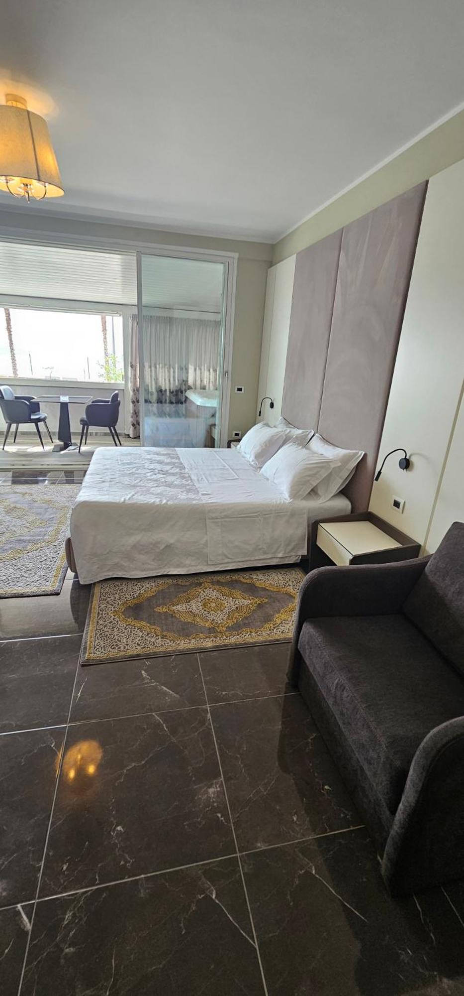 Hotel Pirro Влёра Номер фото